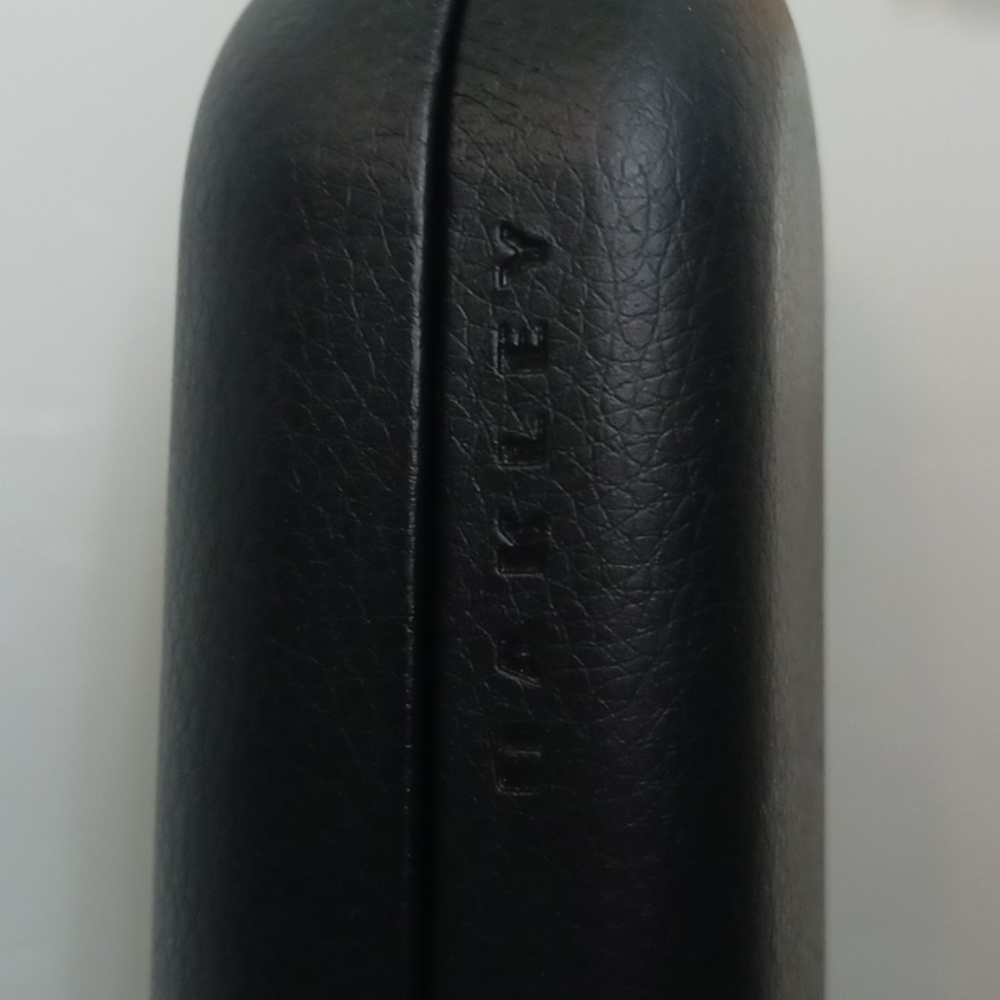 Oakley Hard Shell Case - image 2